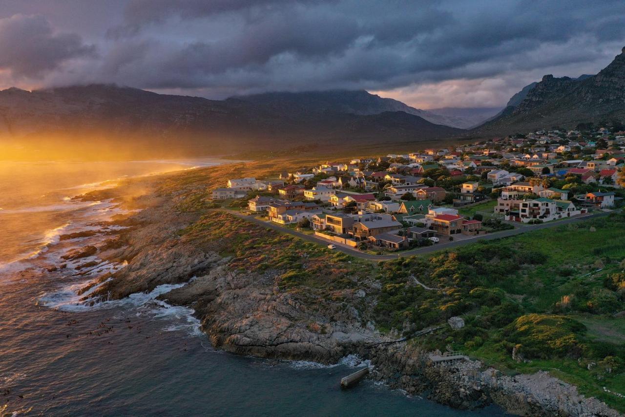La Mer Seafront Selfcatering Accommodation Kleinmond Exterior foto